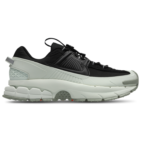 Nike Zoom Vomero Roam Black/White Sneaker