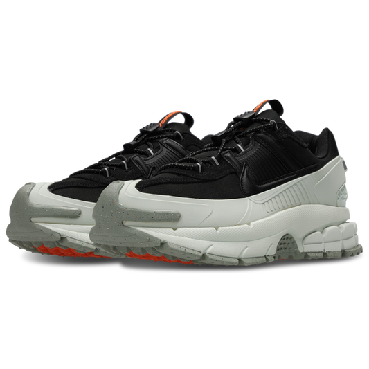Nike Zoom Vomero Roam Black/White Sneaker