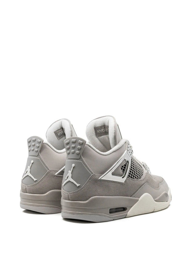 AJ 4 Frozen Moments