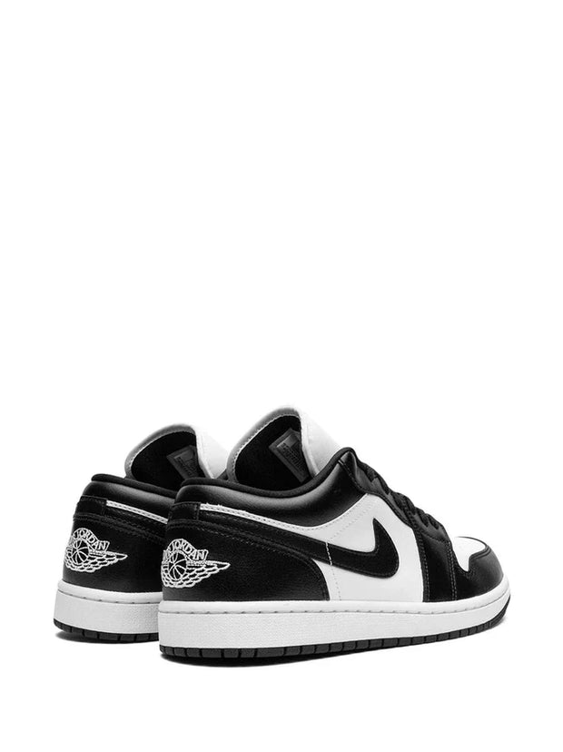 AJ 1 Low “Panda”