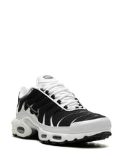Nike Air Max Plus "Black / White"
