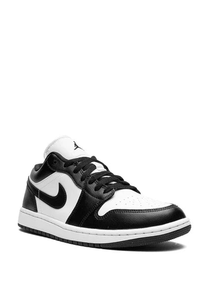 AJ 1 Low “Panda”