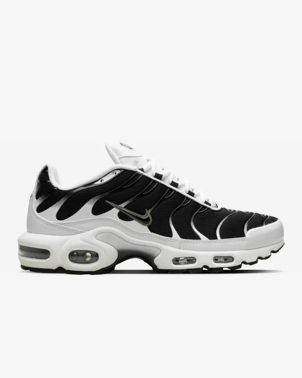 Nike Air Max Plus "Black / White"