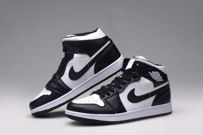 Nike Air Jordan 1 Retro OG Black White